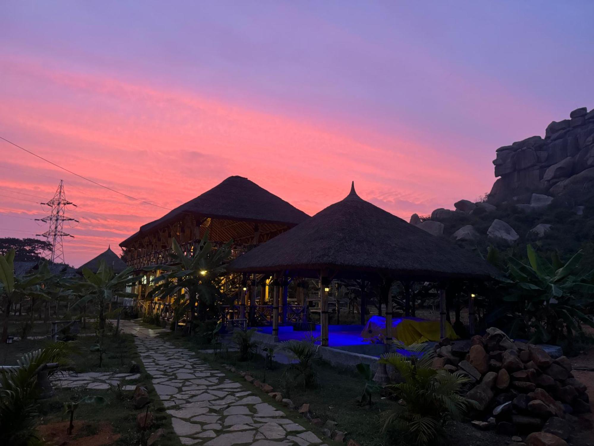 Hotel Hill Stone View Hampi Exterior foto